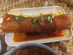-爆炸头阿姨小四川正宗川味小吃(无任何分店)