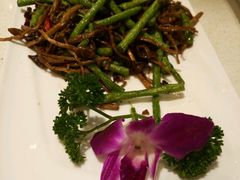 -闫府私房菜(经四路万达店)
