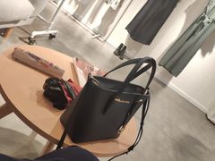 -枫叶小镇奥特莱斯