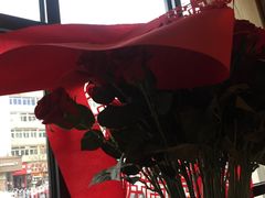 -愉肴麻辣香锅(中山路店)