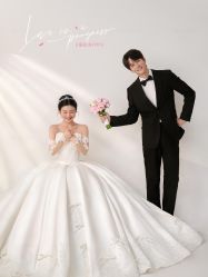 -雅云婚纱摄影工作室旗舰店