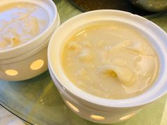 -东豪园林海鲜酒家(南港路辅路店)