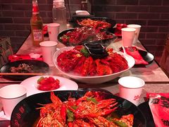 -沪小胖小龙虾(淮海中路旗舰店)