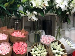 -亭亭鲜花店(中山北路店)