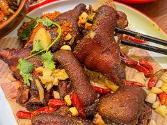 -老闵田螺馆·南昌市井菜·特色小吃(总店)