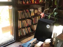 -蓝壁虎咖啡酒馆