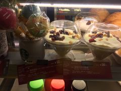 -星巴克臻选(上海中环广场2F店)
