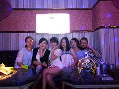 -欢乐酷量贩KTV(万达广场店)