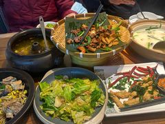 -云海肴·汽锅鸡·云南菜(天山百盛优客店)