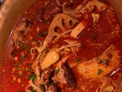 -张翻越·川渝冒菜·武汉黑鸭煲(城北万象城店)