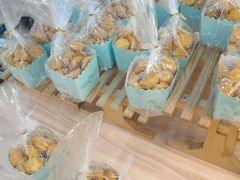 -蓝小轩蛋糕·面包(趣春店)