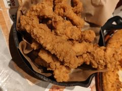 -必胜客(上海新南方商城PH店)