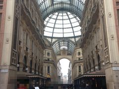 -文艺复兴百货(米兰大教堂广场店)