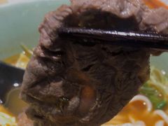 手切酸菜牛腱子面-陳八两面家(滨江天街店)