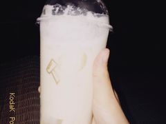 -喜茶(滨江宏岸店)