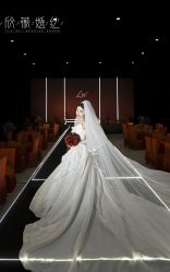 -欣薇婚纱(新源乐汇城店)