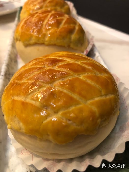 酥皮水牛奶菠萝包-菜-酥皮水牛奶菠萝包图片-广州美食-大众点气网