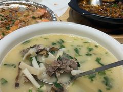-沪华海鲜大酒楼(南汇店)
