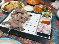 -乡村馕坑肉·烧烤·新疆菜·本地人更爱吃(阿勒泰首店)