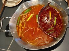 -由衷贵州酸汤牛肉火锅(新桥店)