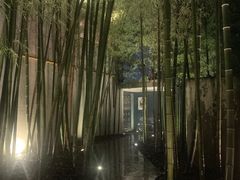 -穹六人间 people 6(岳阳路店)