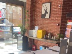 -艺漫酒店(苏州寒山寺狮山路地铁站店)