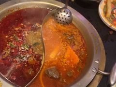 -沸炉重庆老火锅(军事博物馆店)