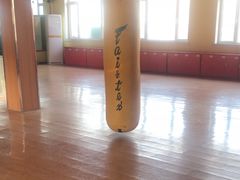-英特健身俱乐部