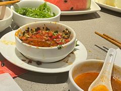 -海底捞火锅(新松江路生日主题店)