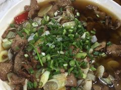 -杨三娘跷脚牛肉(羊子山西路店)