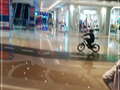-爱玩嘉年华(龙湖杭州金沙天街店)