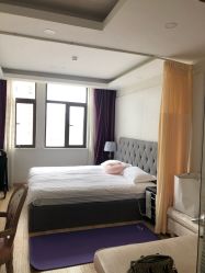 -海豚湾高端月子会所(黄浦店)