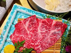 -山川小町·极番烧肉(新地假日广场店)