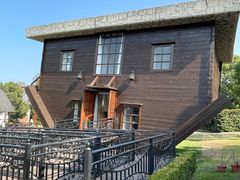 -金山农民画村-枫泾波兰倒置屋