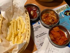 -肥肥虾庄·金牌油焖大虾(杨园滨江时代walk店)