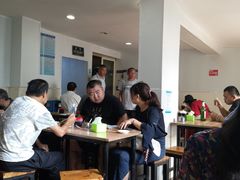 大堂-宝瑞门钉肉饼店