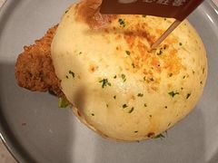 -必胜客(余姚五彩城店PH店)