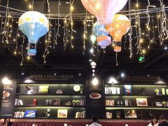 -拉亚汉堡经典餐厅(商城路店)