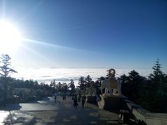 -峨嵋山金顶