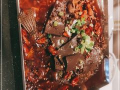 -渝是乎酸菜鱼(龙旗购物中心店)