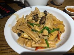 腐竹焖豆腐-潮中人·潮州菜(益乐路店)