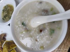 -广东小美食(果戈里大街店)
