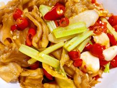 爆炒无骨鸭掌-费大厨辣椒炒肉(黄兴中心广场店)