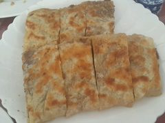 -溢心园香河肉饼总店