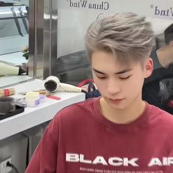 -ON STAR SALON