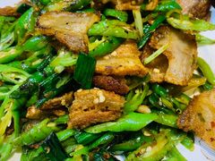青椒炒锅烧-牛八宝桂林米粉(八里庄店)