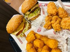 -The Habit Burger Grill 哈比特汉堡(世博店)