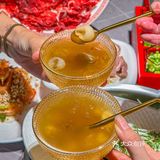 特色港式沙嗲锅鲜爽清汤锅 清汤锅鲜香爽口！