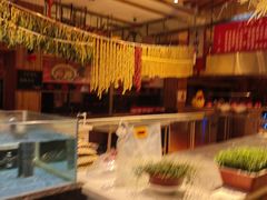 -老街坊美食汇(玉兰大街店)