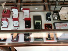 -瀚丰名品黄金钻石奢侈品回收寄卖